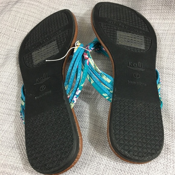 5🌟rated! 👠 NWT! ✨ Kalli ✨ Blue Flip Flop Sandals - Picture 2 of 8